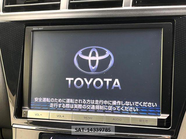 Toyota PRIUS ALPHA 2014-06 8563276-2