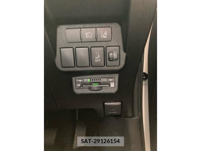Toyota PRIUS ALPHA 2019-03 8563274-13