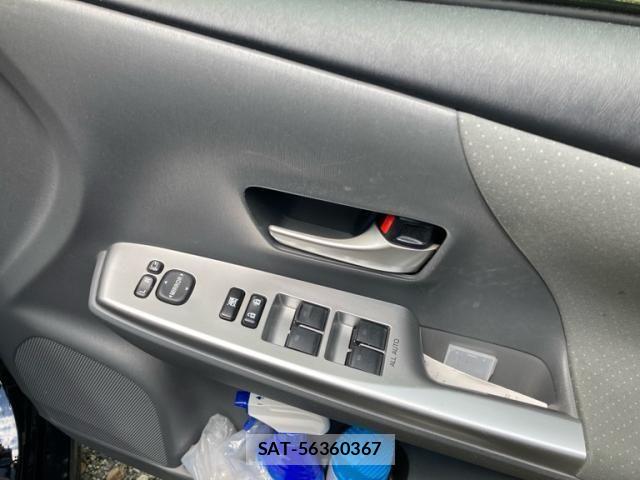 Toyota PRIUS ALPHA 2013-07 8563286-13