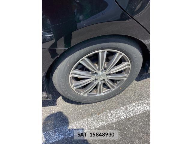 Toyota PRIUS ALPHA 2014-05 8563288-2