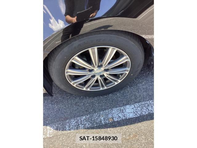 Toyota PRIUS ALPHA 2014-05 8563288-4