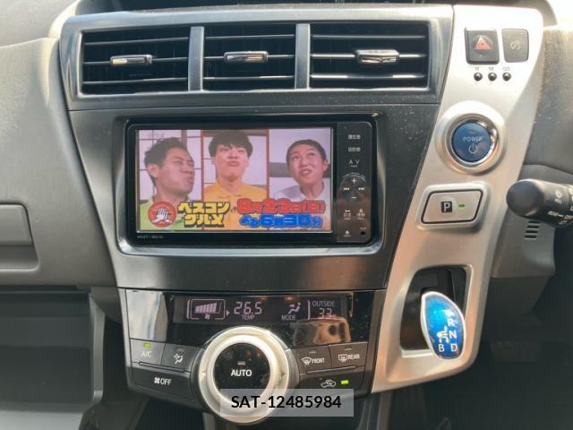 Toyota PRIUS ALPHA 2011-12 8563290-22
