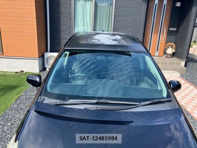 Toyota PRIUS ALPHA 2011-12 8563290-2