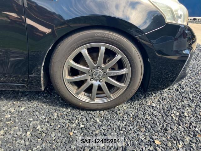 Toyota PRIUS ALPHA 2011-12 8563290-6