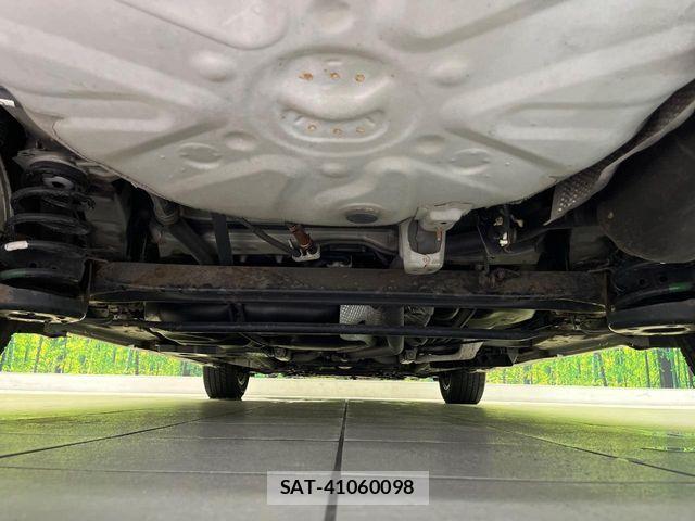 Toyota PRIUS ALPHA 2012-07 8563275-18