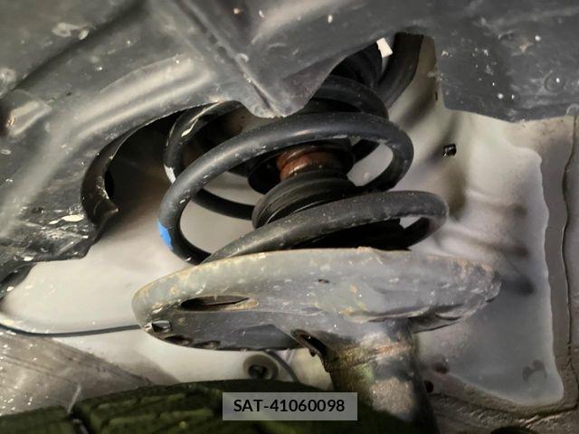 Toyota PRIUS ALPHA 2012-07 8563275-19