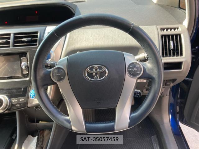 Toyota PRIUS ALPHA 2012-04 8563293-13