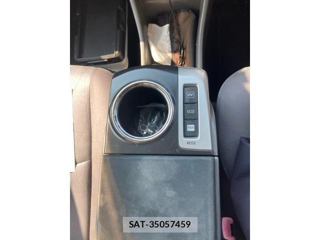 Toyota PRIUS ALPHA 2012-04 8563293-19