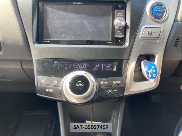 Toyota PRIUS ALPHA 2012-04 8563293-20