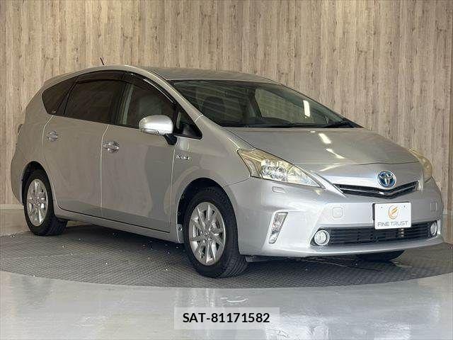 Toyota PRIUS ALPHA 2011-06 8563284-15