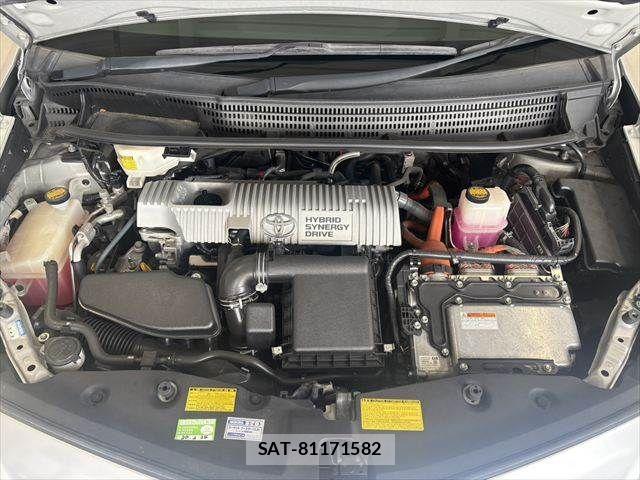 Toyota PRIUS ALPHA 2011-06 8563284-29