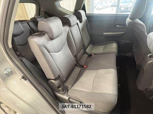 Toyota PRIUS ALPHA 2011-06 8563284-8