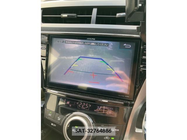 Toyota PRIUS ALPHA 2014-12 8563277-25