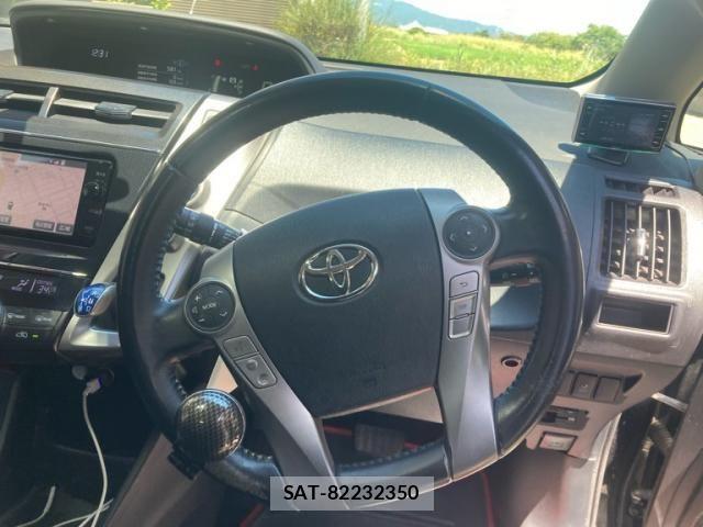 Toyota PRIUS ALPHA 2015-01 8628502-13