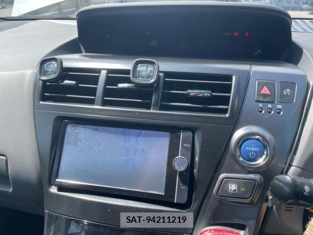 Toyota PRIUS ALPHA 2013-12 8628515-22