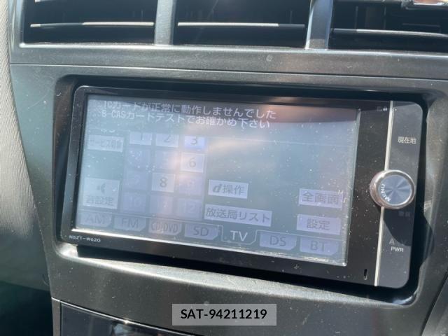 Toyota PRIUS ALPHA 2013-12 8628515-26