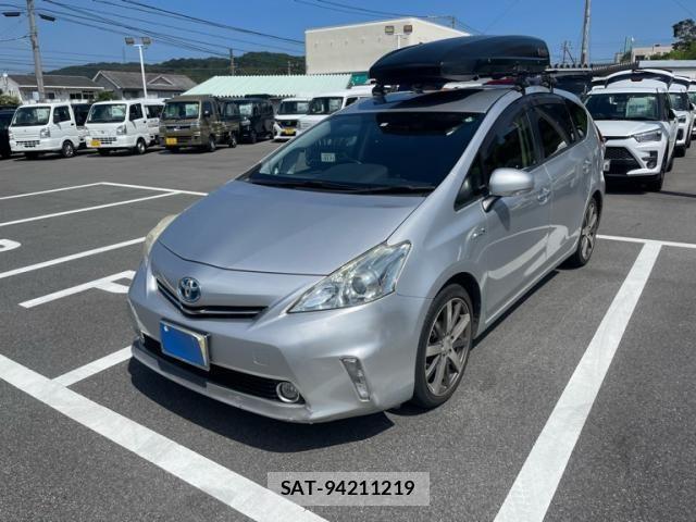 Toyota PRIUS ALPHA 2013-12 8628515-2