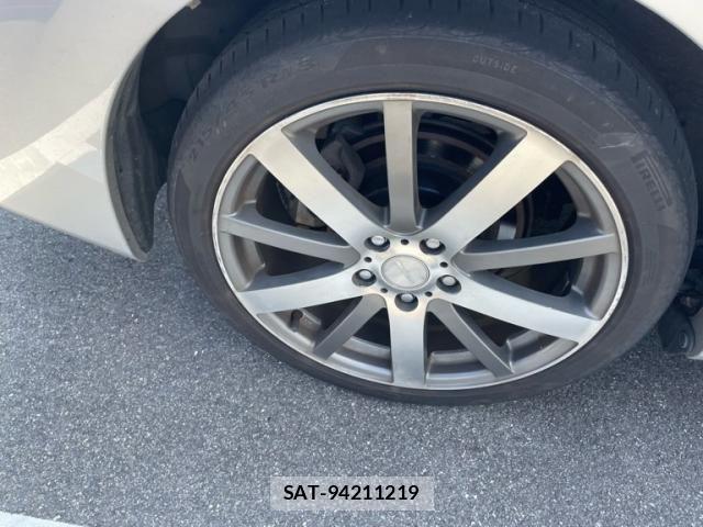 Toyota PRIUS ALPHA 2013-12 8628515-7