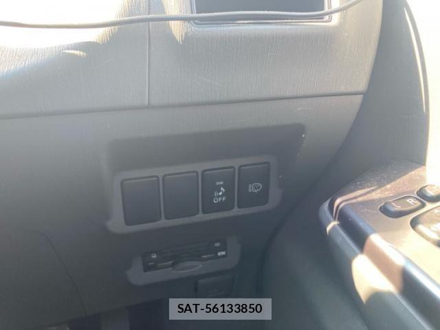 Toyota PRIUS ALPHA 2013-08 8628507-11