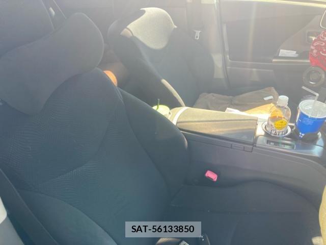 Toyota PRIUS ALPHA 2013-08 8628507-4