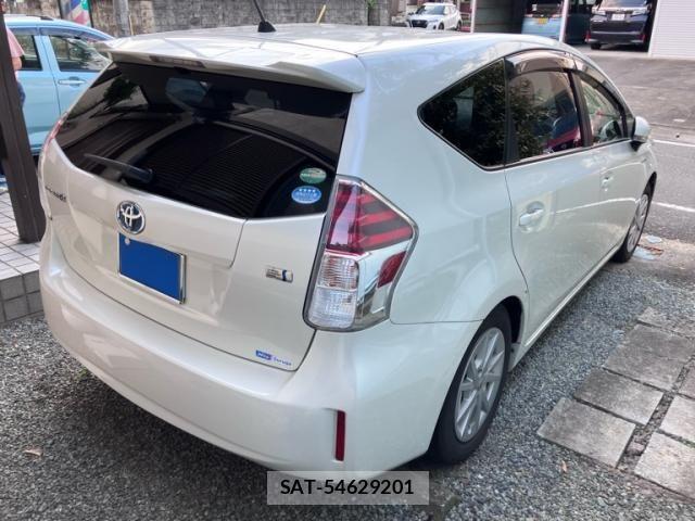 Toyota PRIUS ALPHA 2015-12 8628501-4