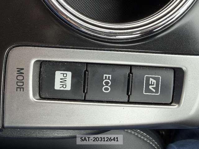 Toyota PRIUS ALPHA 2016-03 8628496-13