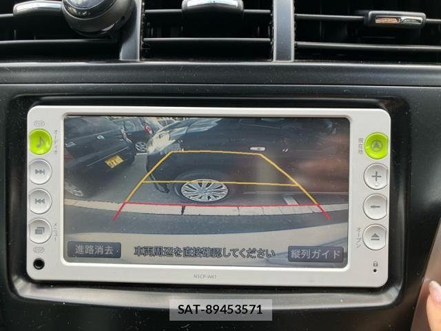 Toyota PRIUS ALPHA 2011-10 8628513-10
