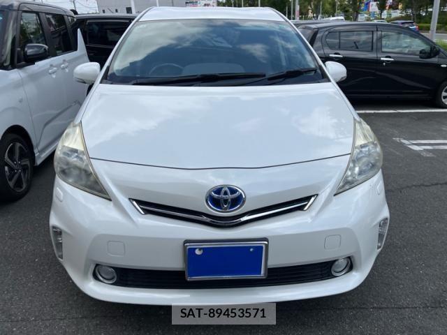 Toyota PRIUS ALPHA 2011-10 8628513-1