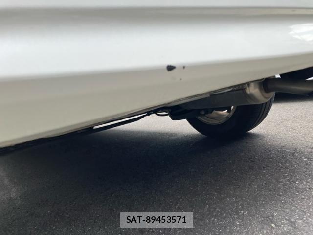 Toyota PRIUS ALPHA 2011-10 8628513-25