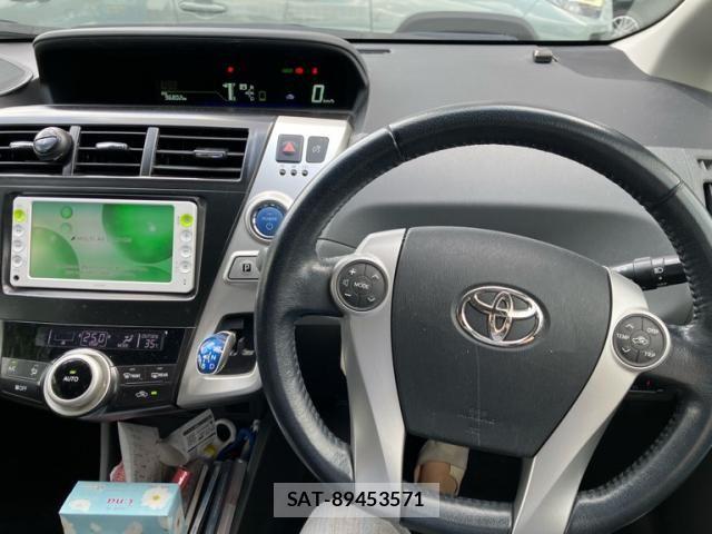 Toyota PRIUS ALPHA 2011-10 8628513-7