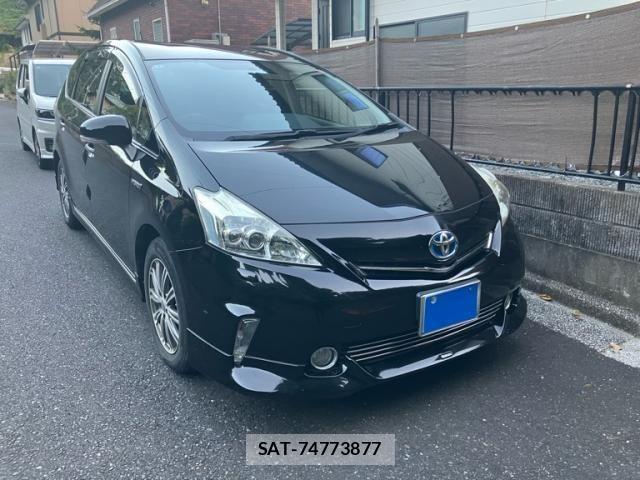 Toyota PRIUS ALPHA 2014-05 8628510-1