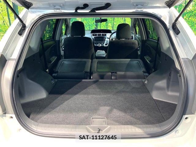Toyota PRIUS ALPHA 2012-03 8628505-9