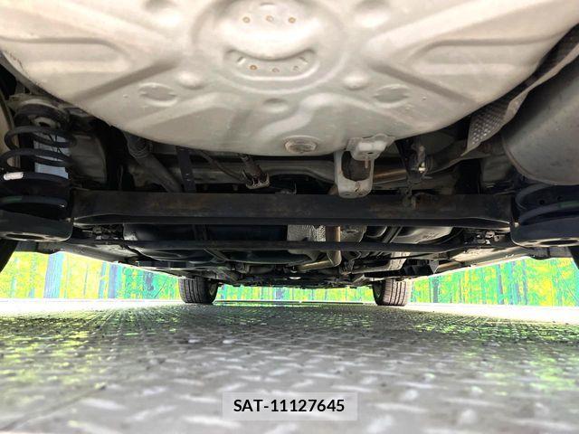 Toyota PRIUS ALPHA 2012-03 8628505-18