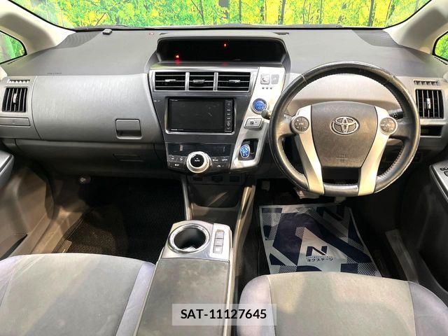 Toyota PRIUS ALPHA 2012-03 8628505-1