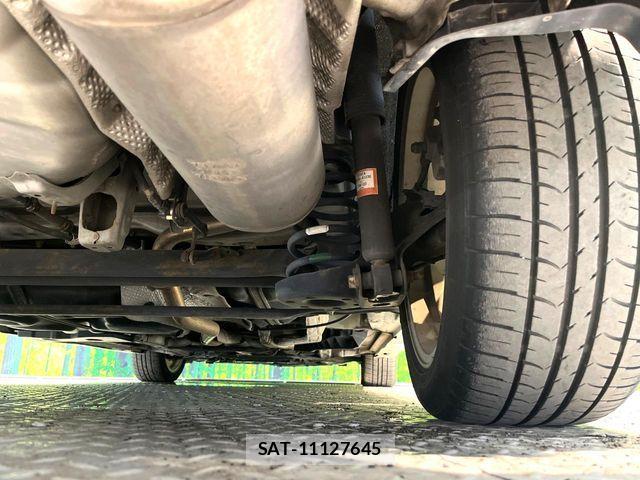 Toyota PRIUS ALPHA 2012-03 8628505-19