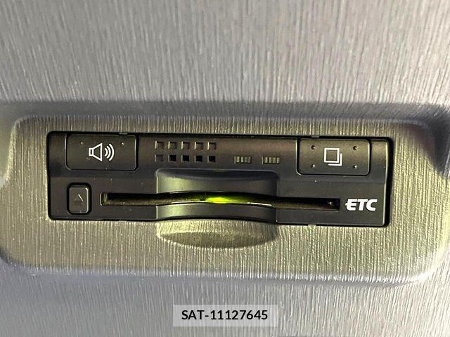 Toyota PRIUS ALPHA 2012-03 8628505-4