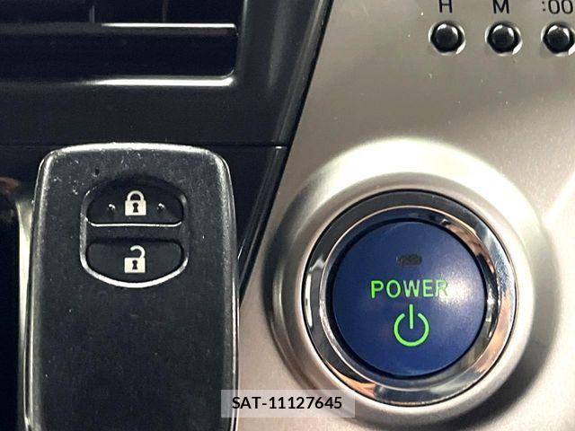 Toyota PRIUS ALPHA 2012-03 8628505-5