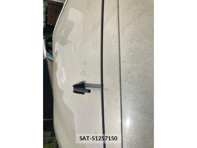 Toyota PRIUS ALPHA 2018-02 8628498-10