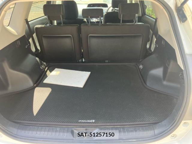 Toyota PRIUS ALPHA 2018-02 8628498-11