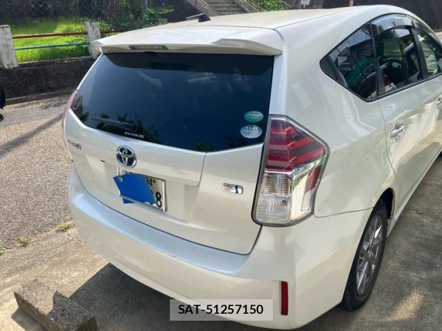 Toyota PRIUS ALPHA 2018-02 8628498-1