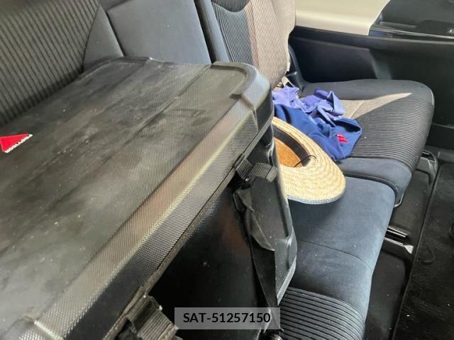 Toyota PRIUS ALPHA 2018-02 8628498-20