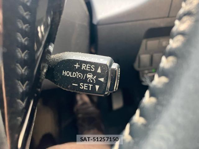 Toyota PRIUS ALPHA 2018-02 8628498-23