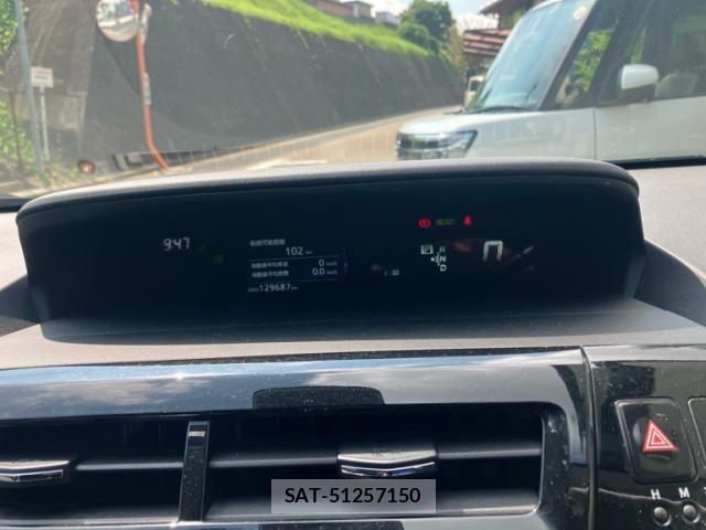 Toyota PRIUS ALPHA 2018-02 8628498-26