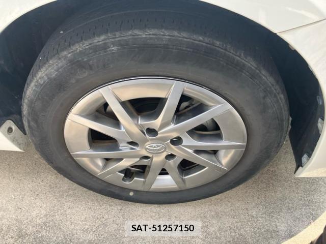 Toyota PRIUS ALPHA 2018-02 8628498-2