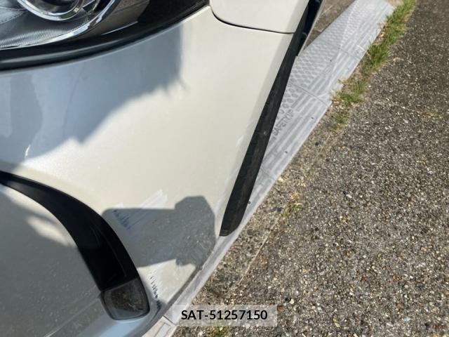 Toyota PRIUS ALPHA 2018-02 8628498-8