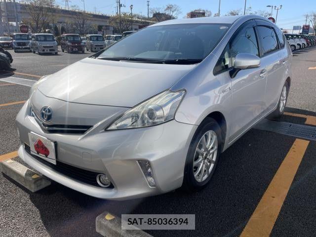 Toyota PRIUS ALPHA 2014-01 8666772-0