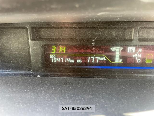 Toyota PRIUS ALPHA 2014-01 8666772-3