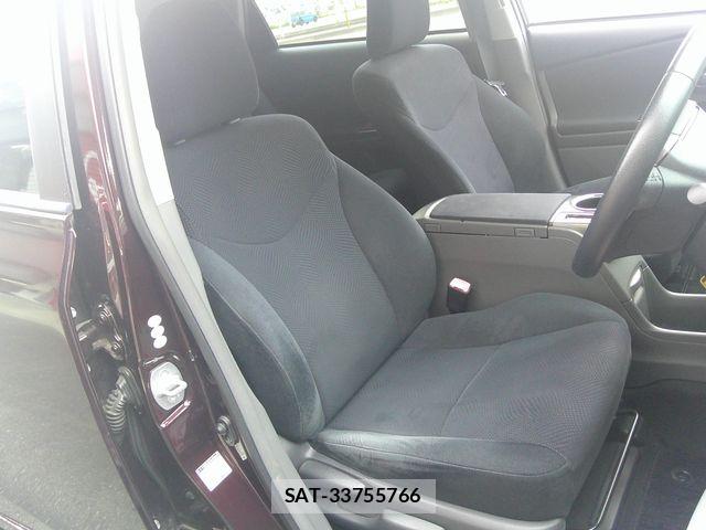 Toyota PRIUS ALPHA 2013-09 8661127-8