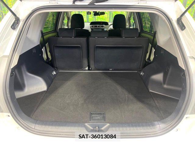 Toyota PRIUS ALPHA 2016-06 8666768-9