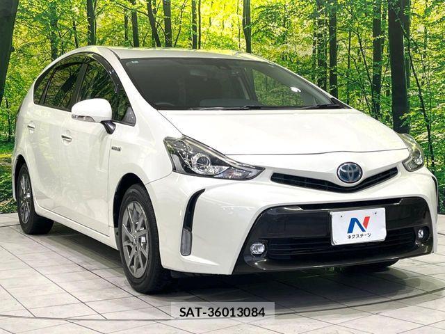 Toyota PRIUS ALPHA 2016-06 8666768-15